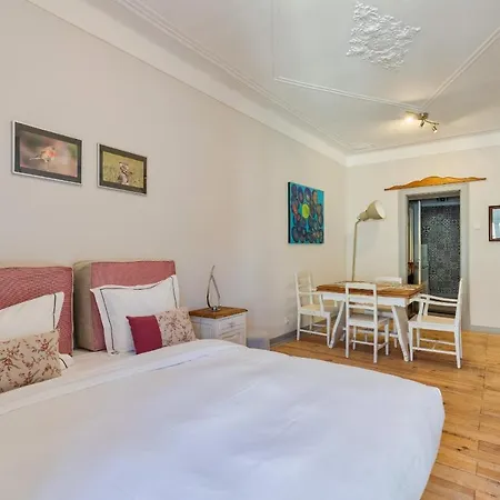 Carmo's Art 2º Apartment Setubal